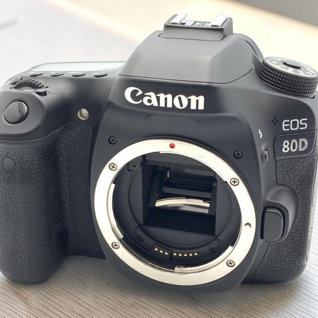 EOS 80D ボディ