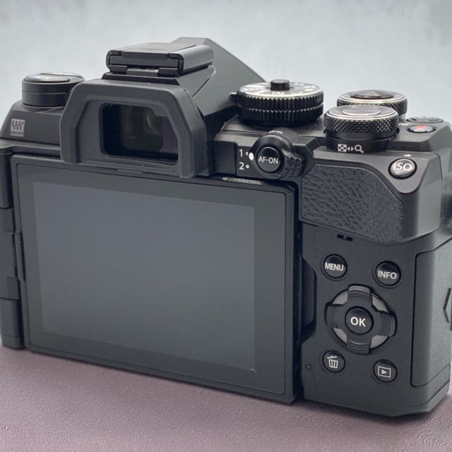 OM-5 Mark II ボディ "ブラック"