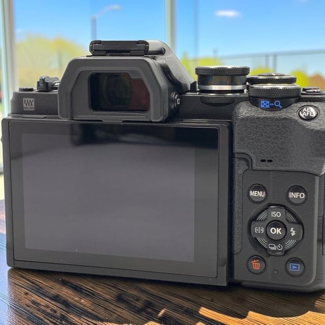 OM-D E-M10 Mark IV ボディ