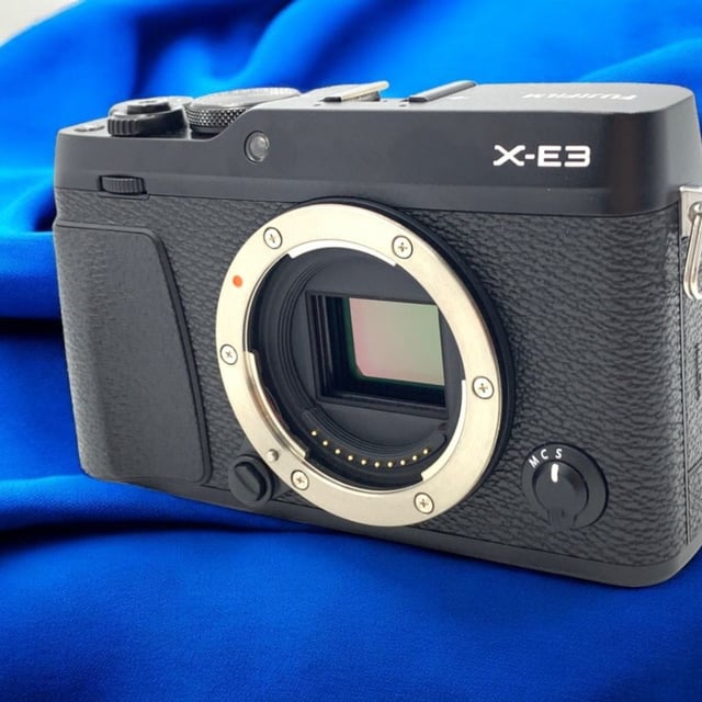 X-E3 ボディ "ブラック"