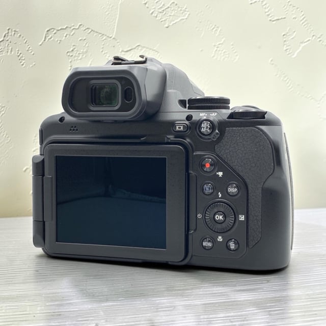 COOLPIX P1100