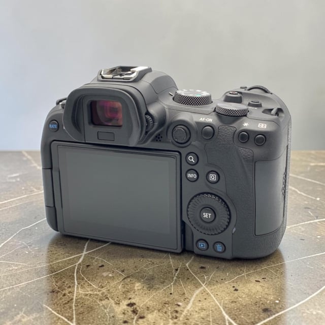 EOS R6 ボディ