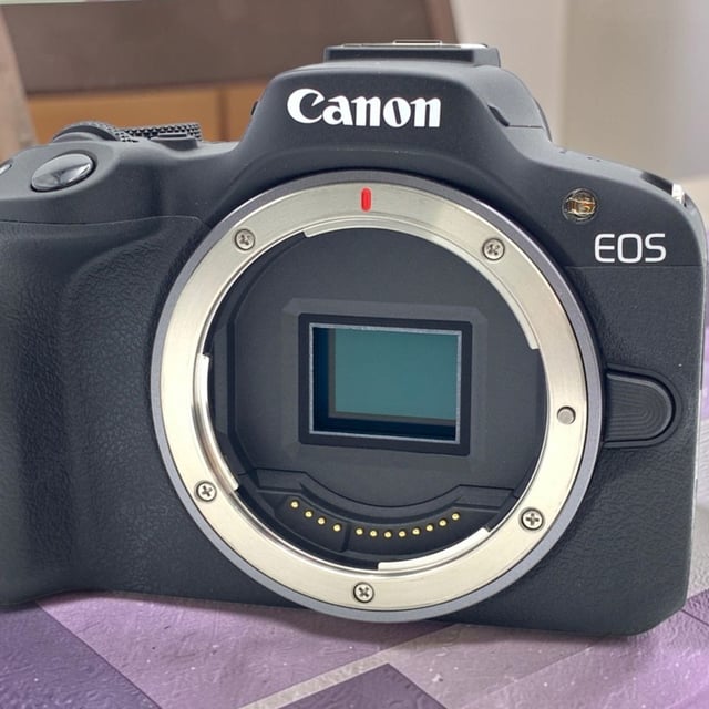 EOS R50 ボディ "ブラック"