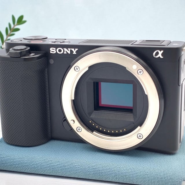 VLOGCAM ZV-E10 ボディ "ブラック"