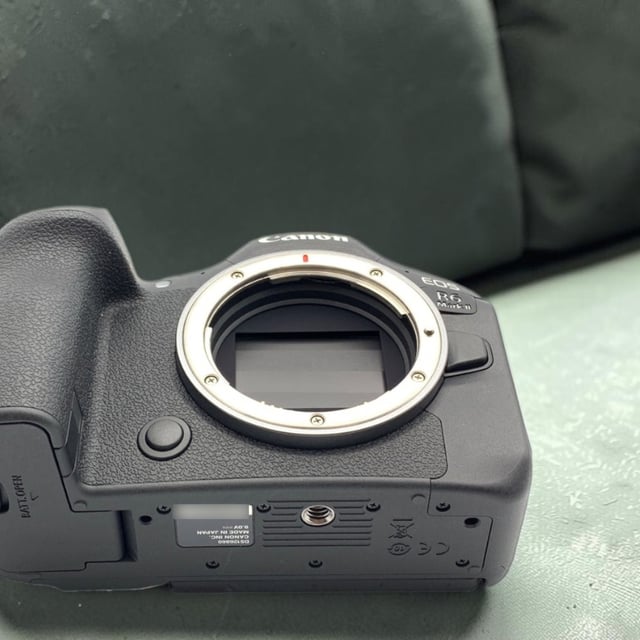 EOS R6 Mark II ボディ