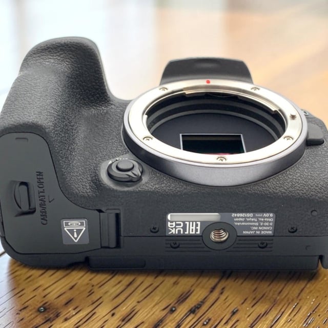 EOS R10 ボディ