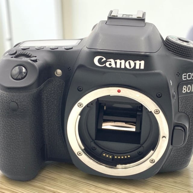 EOS 80D ボディ