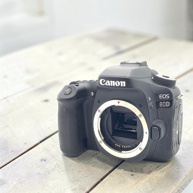 EOS 80D ボディ