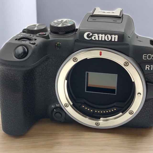 EOS R10 ボディ