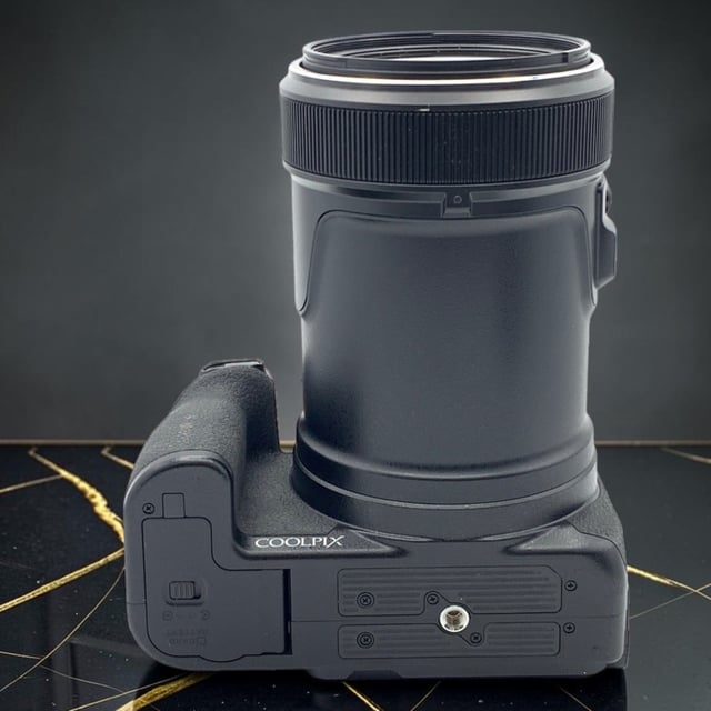 COOLPIX P1000