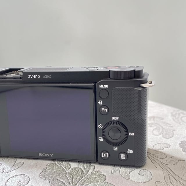 VLOGCAM ZV-E10 ボディ "ブラック"