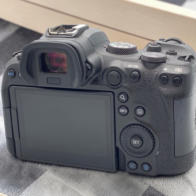 EOS R6 ボディ