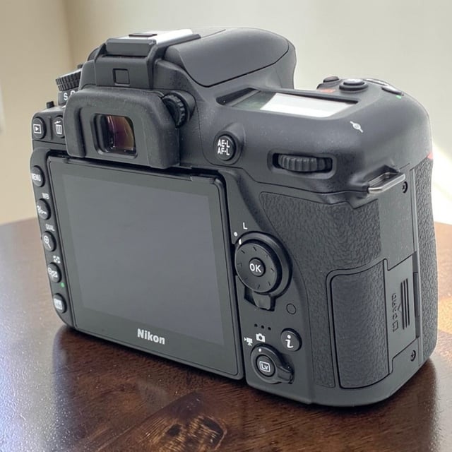D7500 ボディ