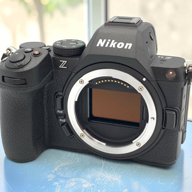 Z5II ボディ