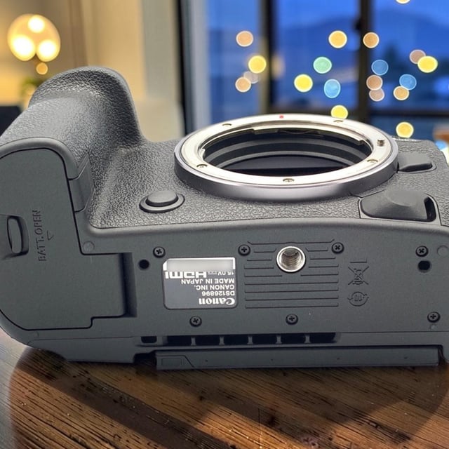 EOS R5 Mark II ボディ