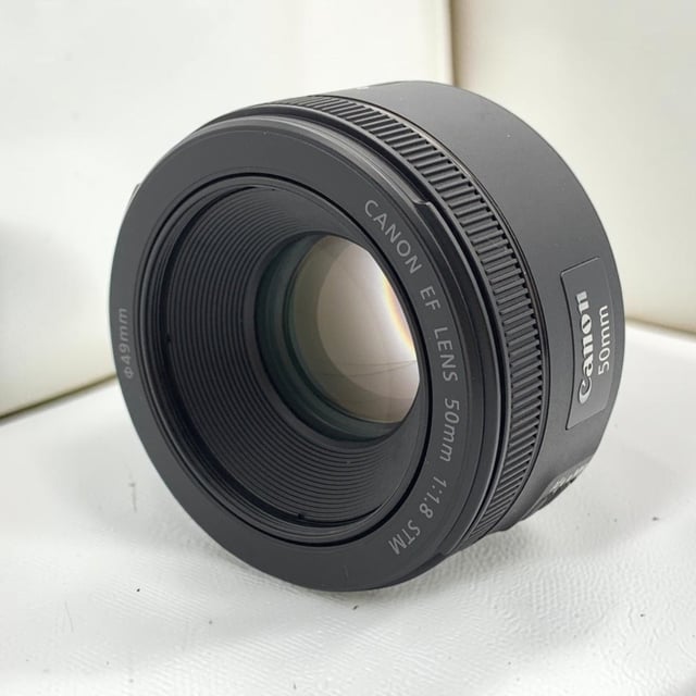 EF 50mm F1.8 STM
