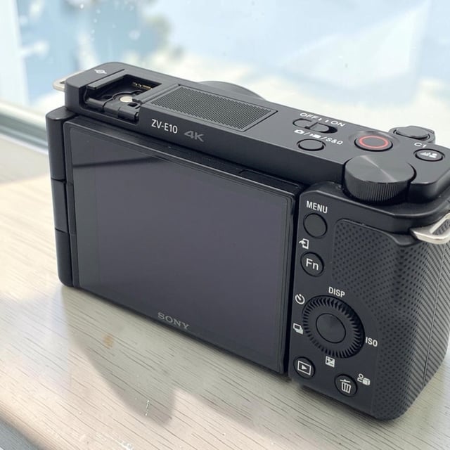VLOGCAM ZV-E10 ボディ "ブラック"