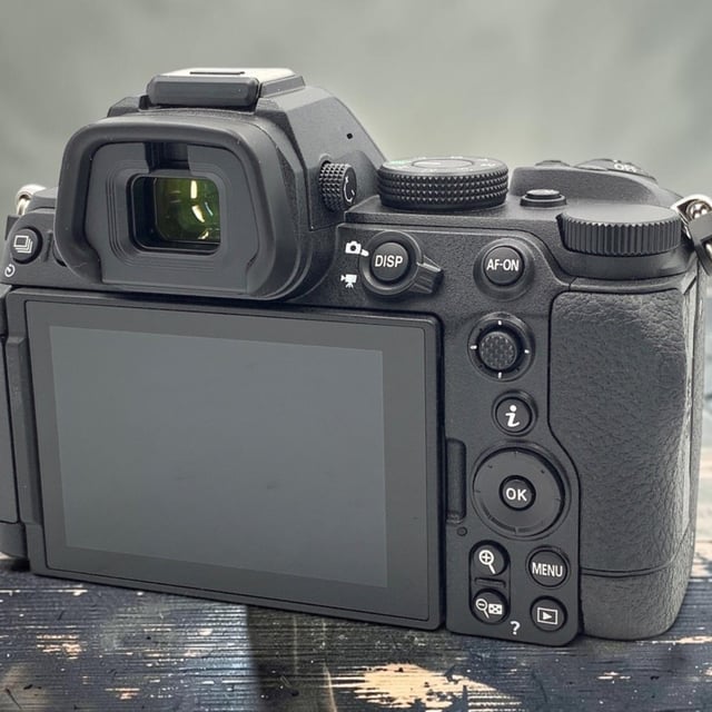 Z5II ボディ
