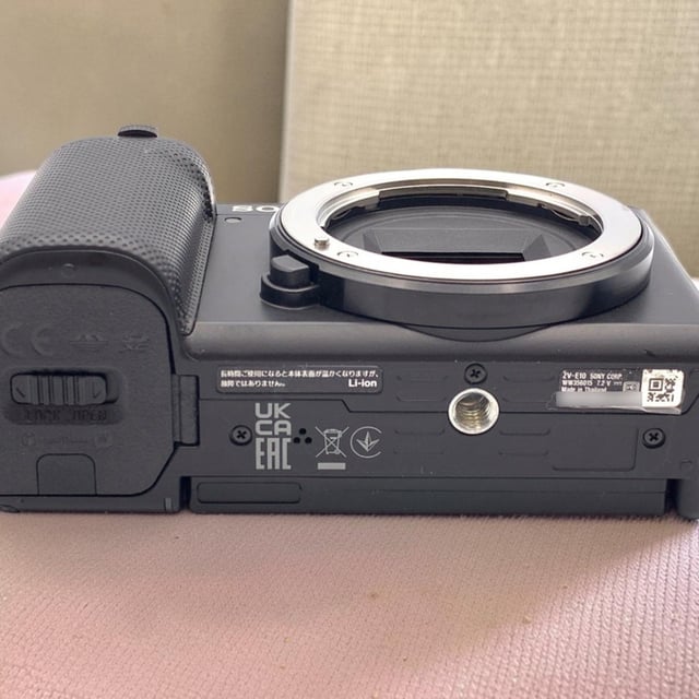 VLOGCAM ZV-E10 ボディ "ブラック"