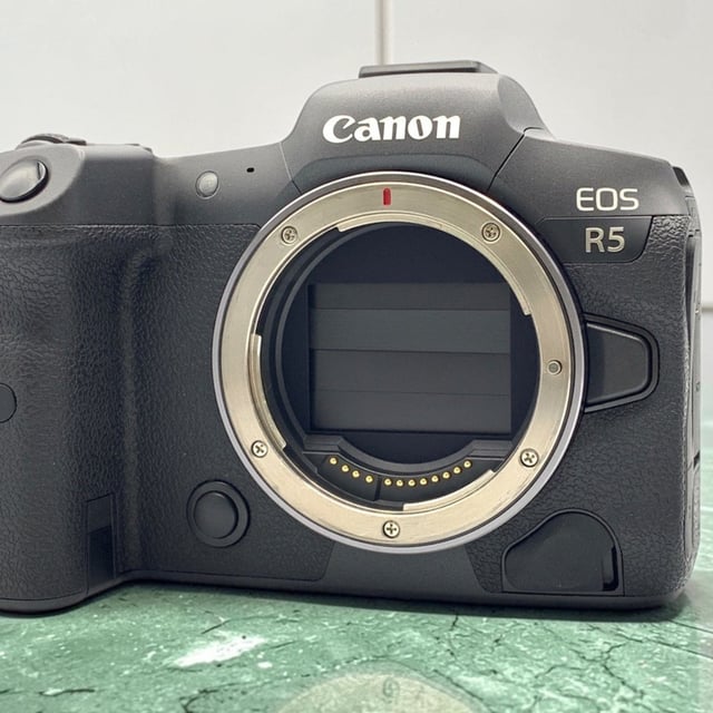 EOS R5 ボディ