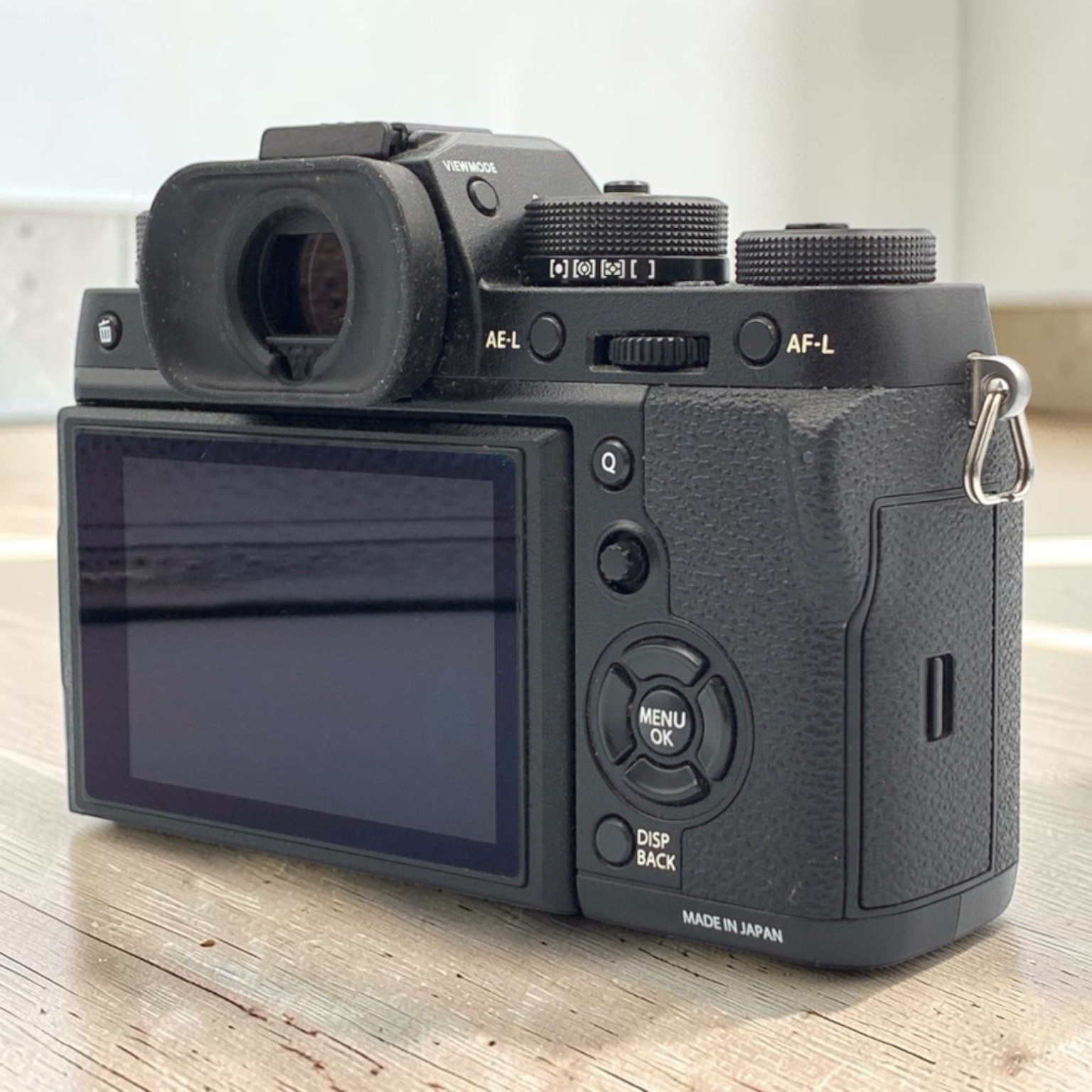 たく　美品　富士フイルム X-T2 ボディ 付属品完備　おまけ付き 富士フイルム X-T2 ボディの中古 (良品)・¥70,000 by とねか