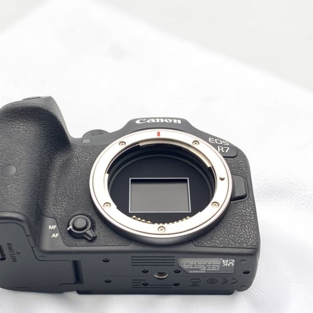 EOS R7 ボディ
