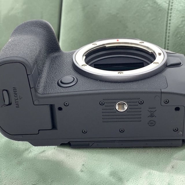 EOS R6 Mark III ボディ