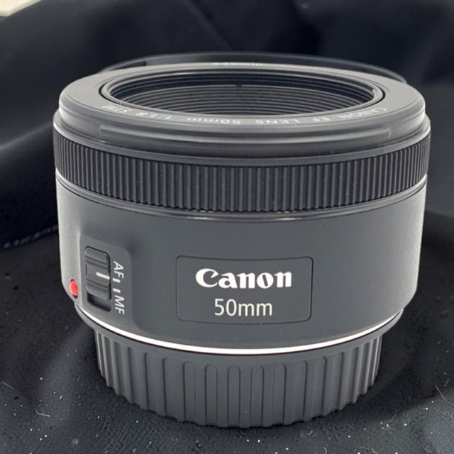 EF 50mm F1.8 STM