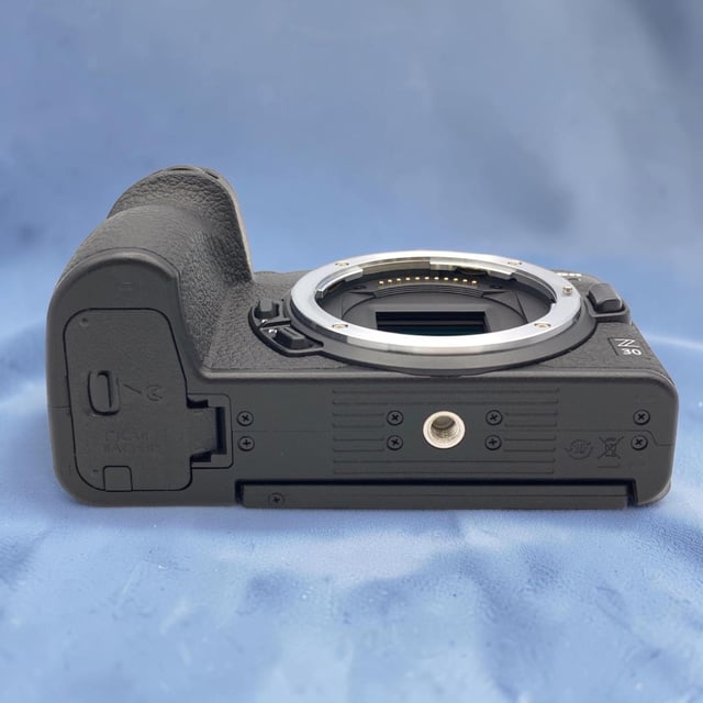 Z5II ボディ