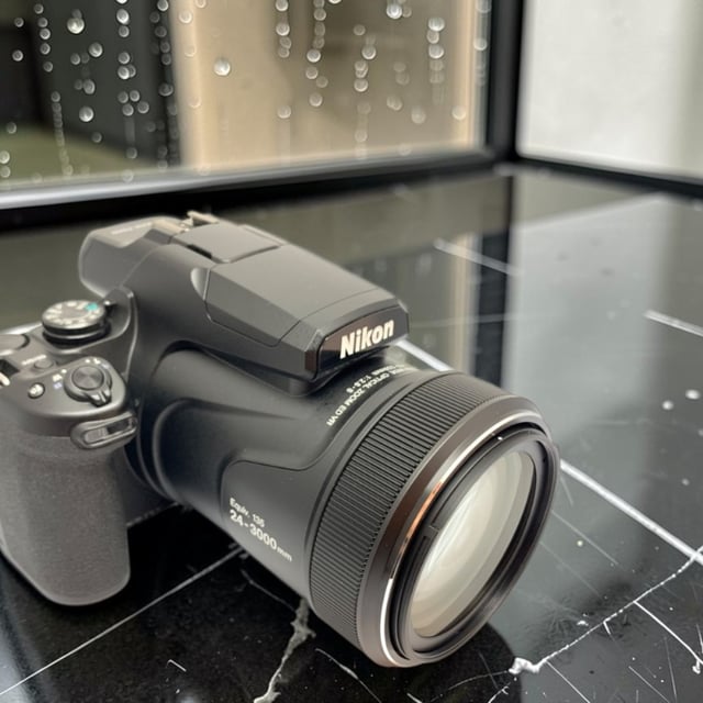 COOLPIX P1000