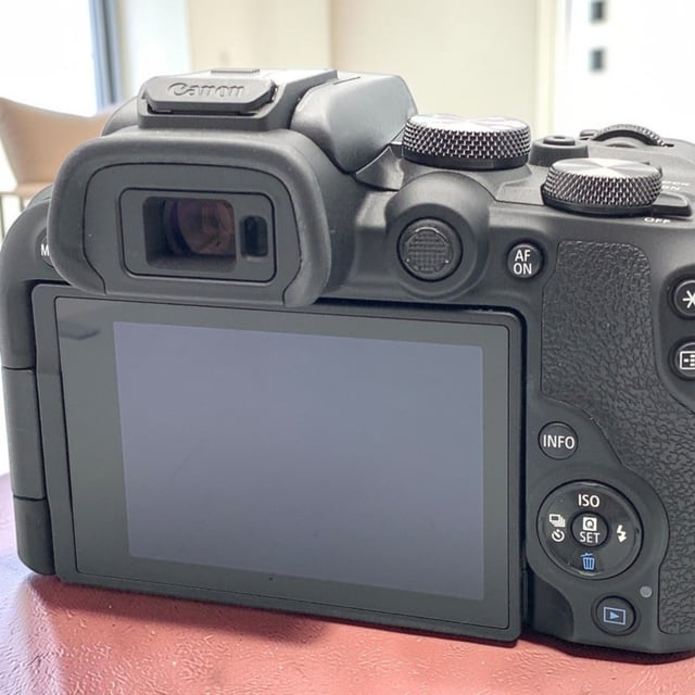 EOS R10 ボディ
