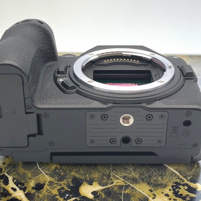 Z5II ボディ