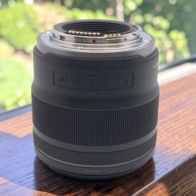 RF45mm F1.2 STM