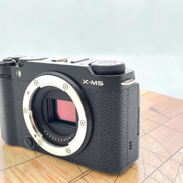 X-M5 ボディ "ブラック"