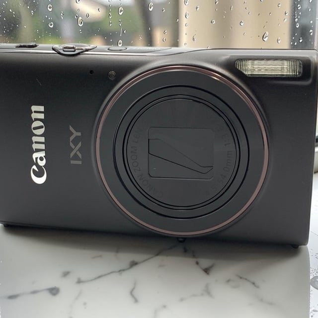 IXY 650 m "ブラック"