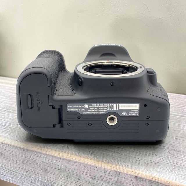 EOS 80D ボディ