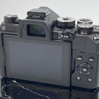 OM-5 Mark II ボディ "ブラック"