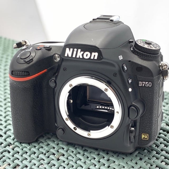 D750 ボディ