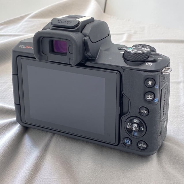 EOS Kiss M ボディ "ブラック"
