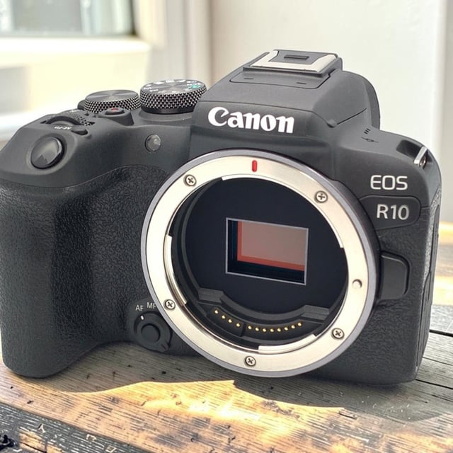 EOS R10 ボディ