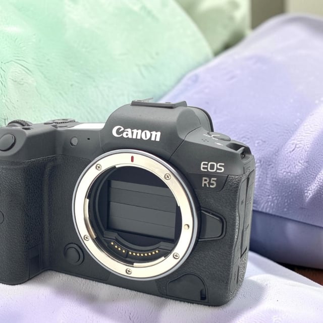 EOS R5 ボディ