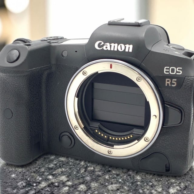EOS R5 ボディ