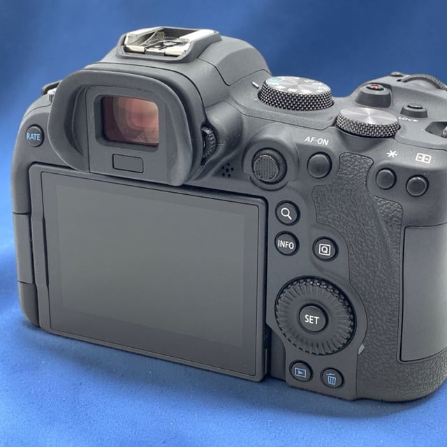 EOS R6 ボディ