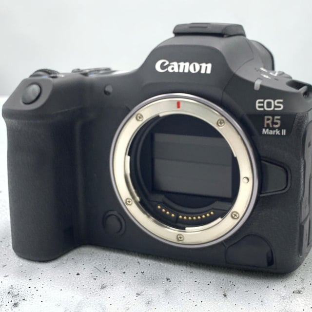EOS R5 Mark II ボディ