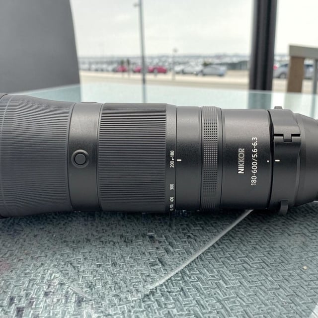 NIKKOR Z 180-600mm f/5.6-6.3 VR