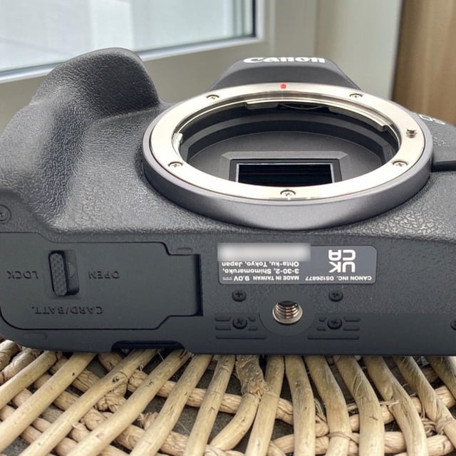 EOS R50 ボディ