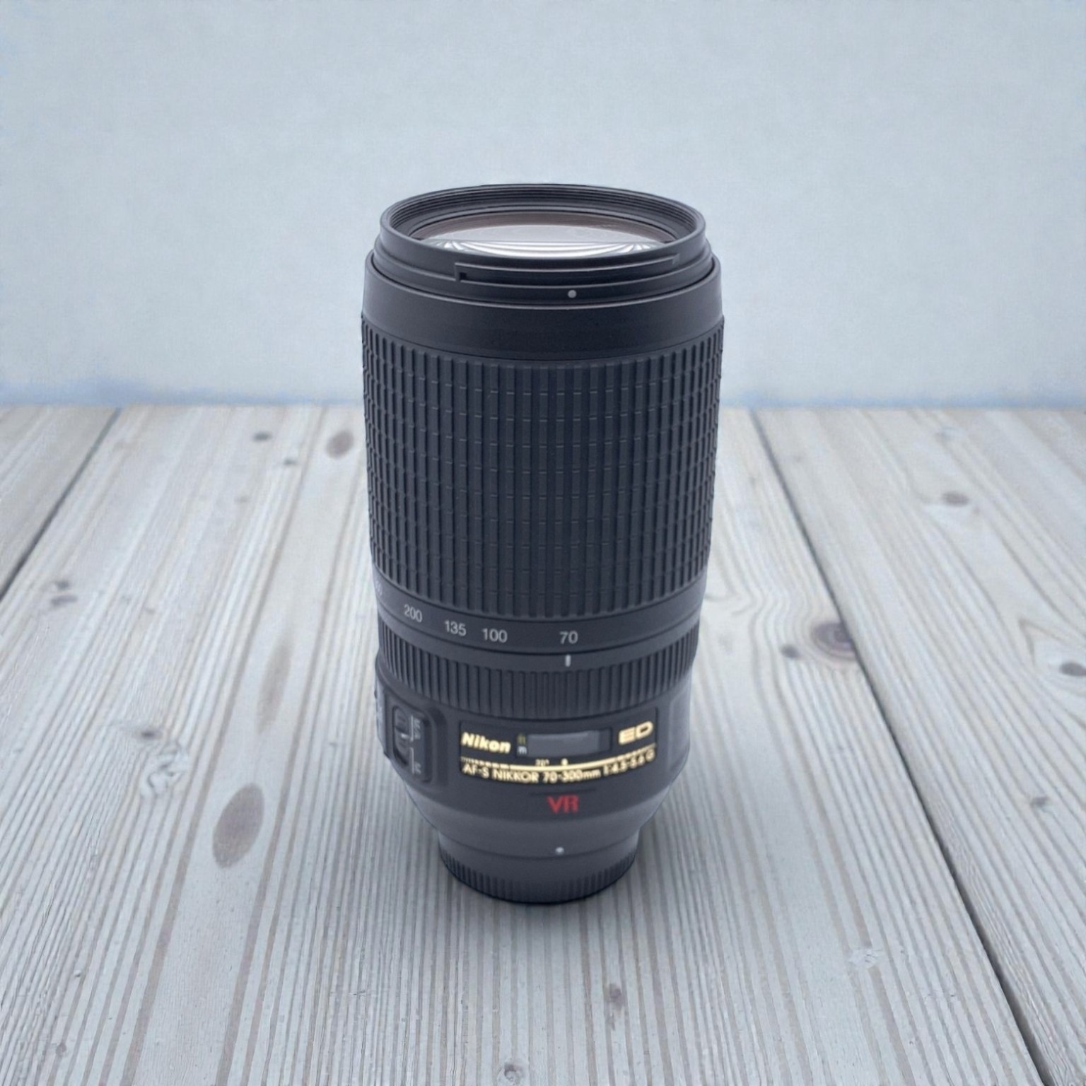 ニコン AF-S VR Zoom-Nikkor 70-300mm f/4.5-5.6G IF-EDの新品/中古の