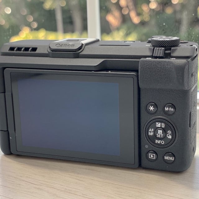 PowerShot V1