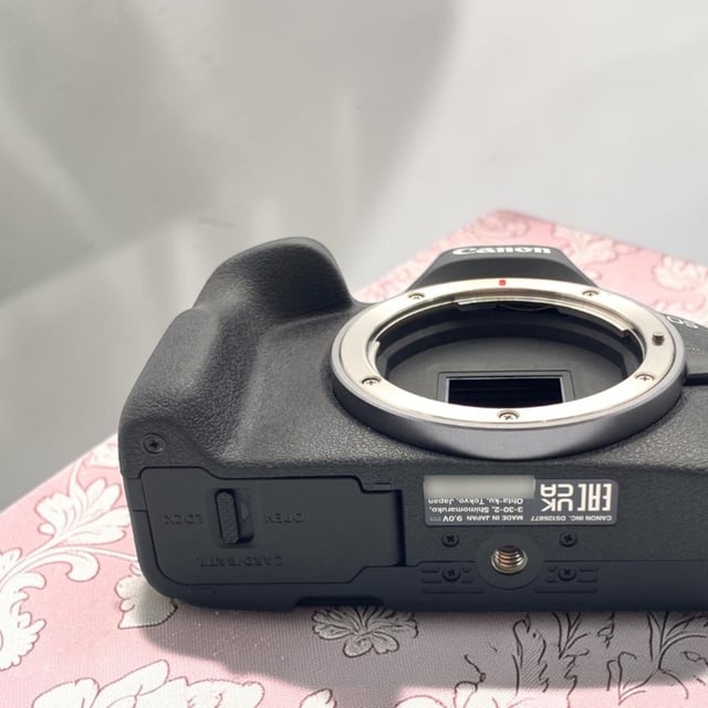 EOS R50 ボディ "ブラック"