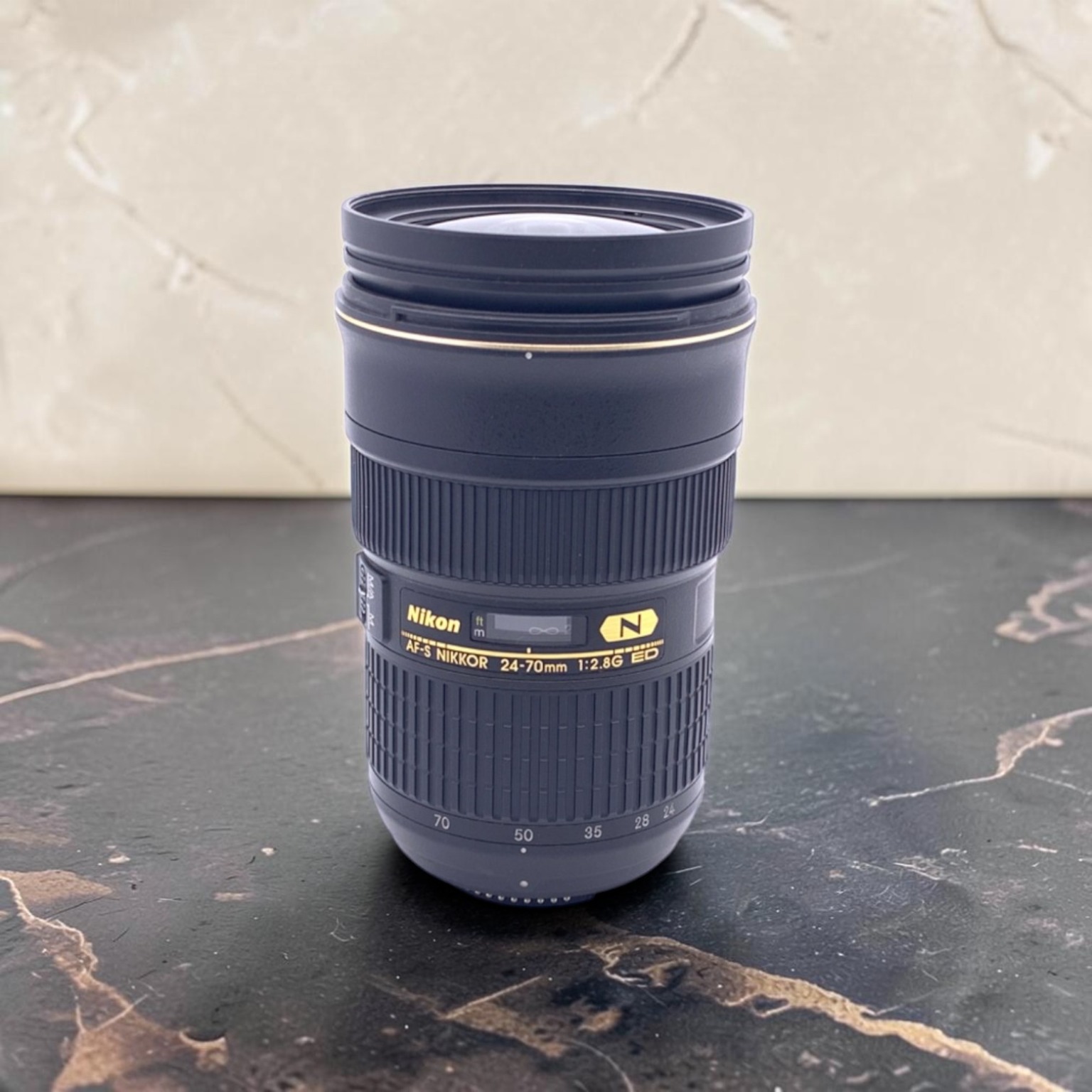 ニコン AF-S NIKKOR 24-70mm f/2.8G EDの中古 (良品)・¥74,920 by ふわ